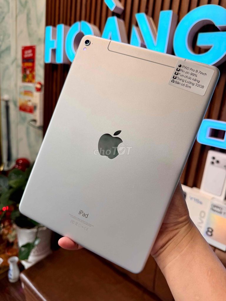 🍎 iPad Pro 9.7 Wifi 4G Bạc / 99%. Mua bán Máy tính bảng tại Thành phố Huế Thừa Thiên Huế được đăng bởi Hoàng Lộc Smartphone  hình 1