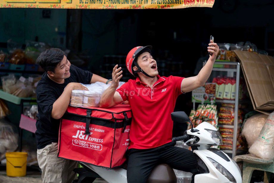 Tuyển Dụng Nhân Viên Giao Hàng Theo Tuyến Đường