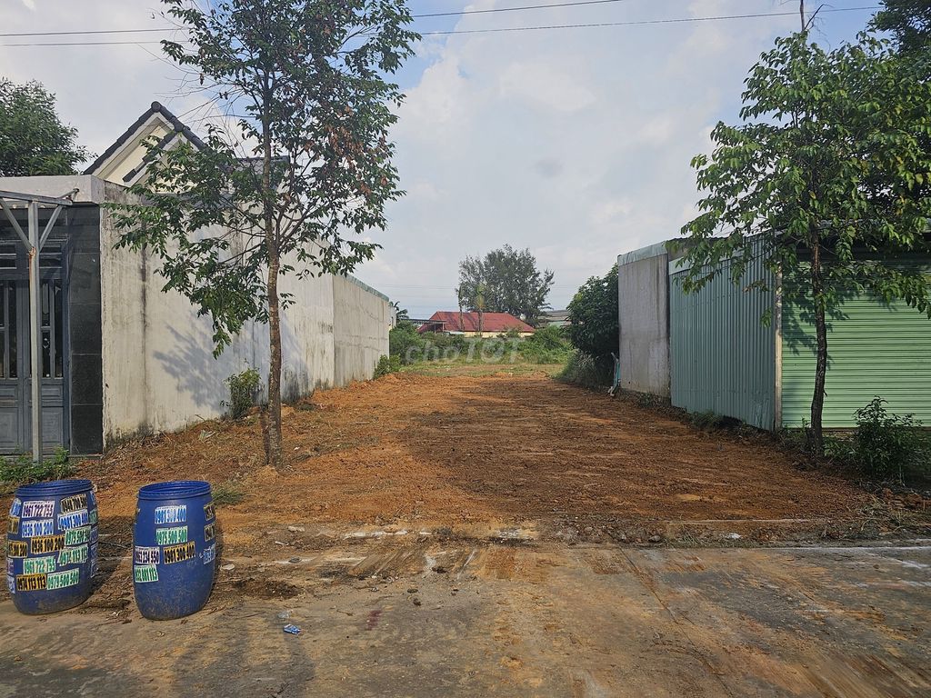 Cần bán lô đất thổ cư xây nhà ở - 61m2 - gần bệnh viện Q.tế Hạnh Phúc