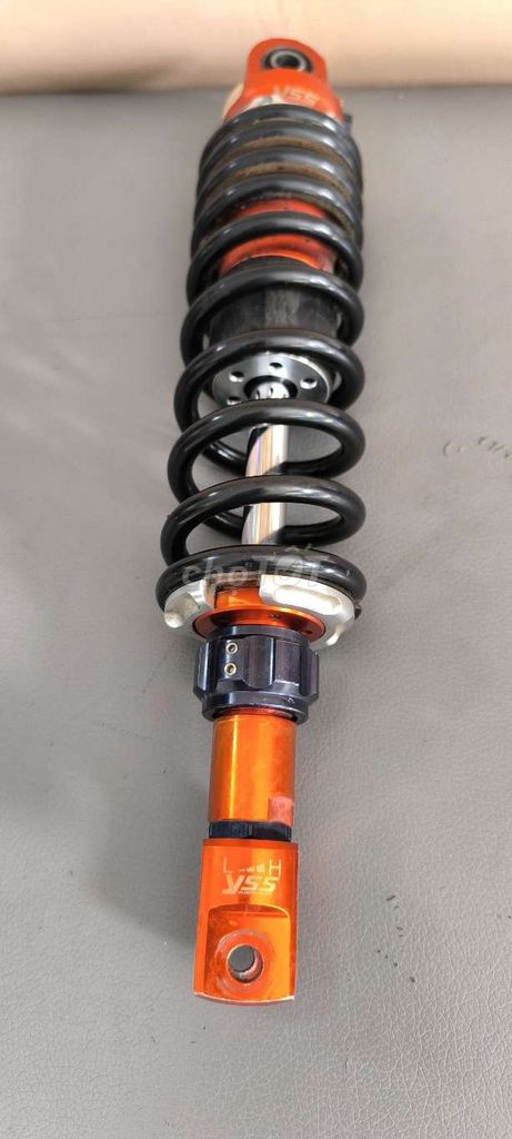 Phuộc xe máy YSS Cam Đen. Mua bán Phụ tùng xe tại Quận 10 Tp Hồ Chí Minh được đăng bởi Thanh Phat hình 1