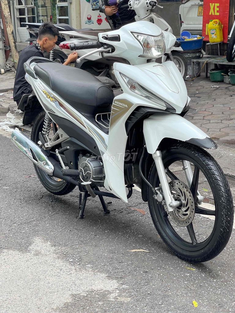 RSX hàng chất lượng cao. Mua bán Xe máy tại Quận Đống Đa Hà Nội được đăng bởi Hà hình 4