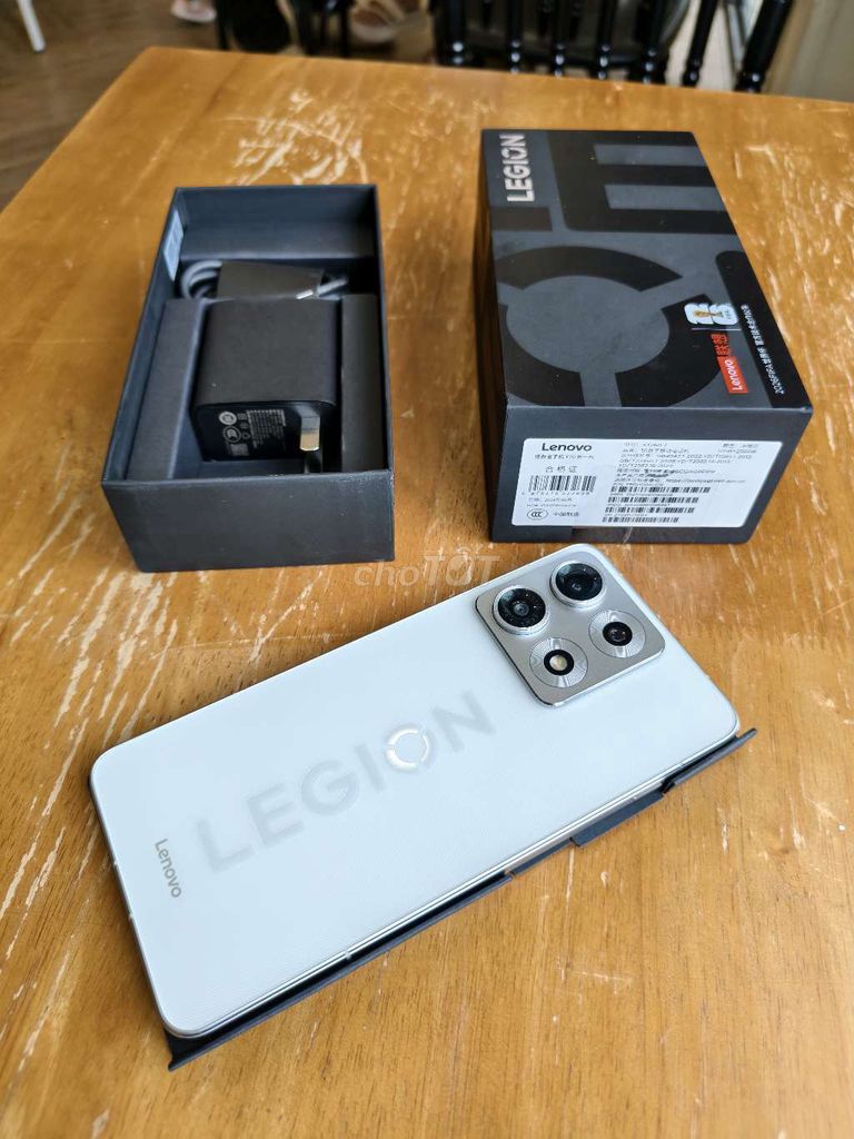 Lenovo Legion Y70 256GB Trắng Gaming phone Fullbox. Mua bán Điện thoại tại Quận 6 Tp Hồ Chí Minh được đăng bởi Điện thoại chất mỗi ngày hình 1
