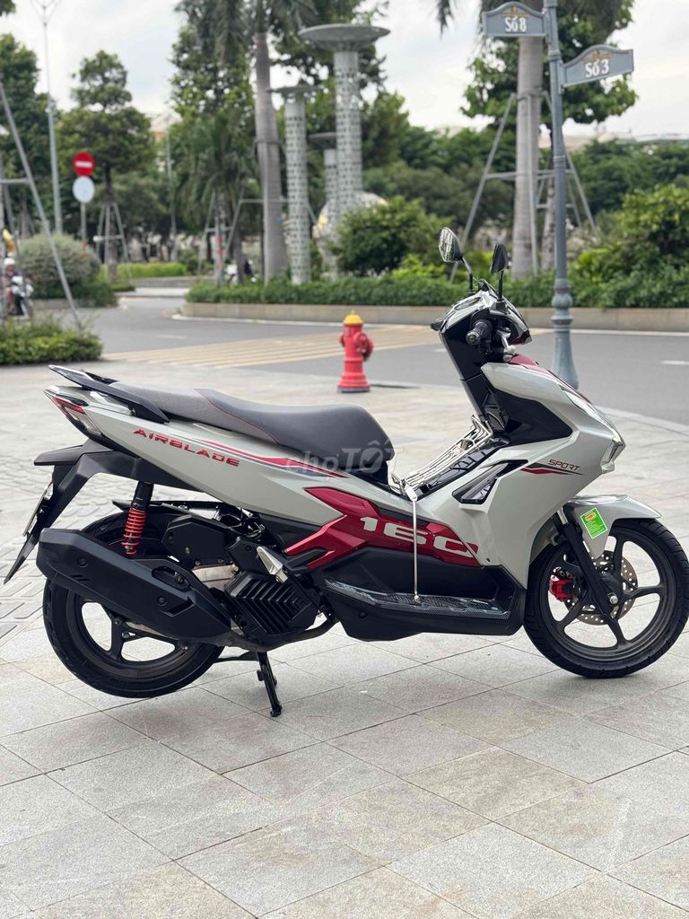 Honda Airblade 4 клапана 160 2025 Спецверсия