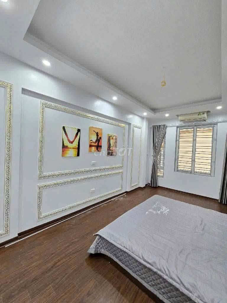 4-этажный дом площадью 32 м² в аренду, 3 спальни, Хоанг Май