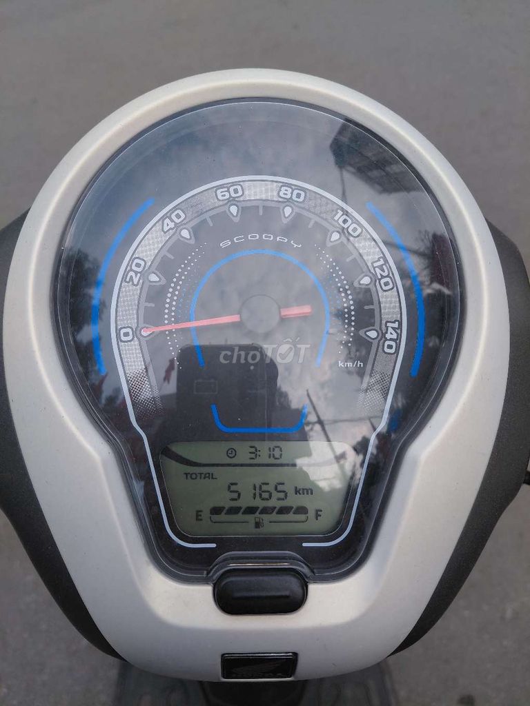 Honda Scoopy 2024 110cc Trắng 5165 km. Mua bán Xe máy tại Quận Hoàn Kiếm Hà Nội được đăng bởi Anh Nguyen hình 3