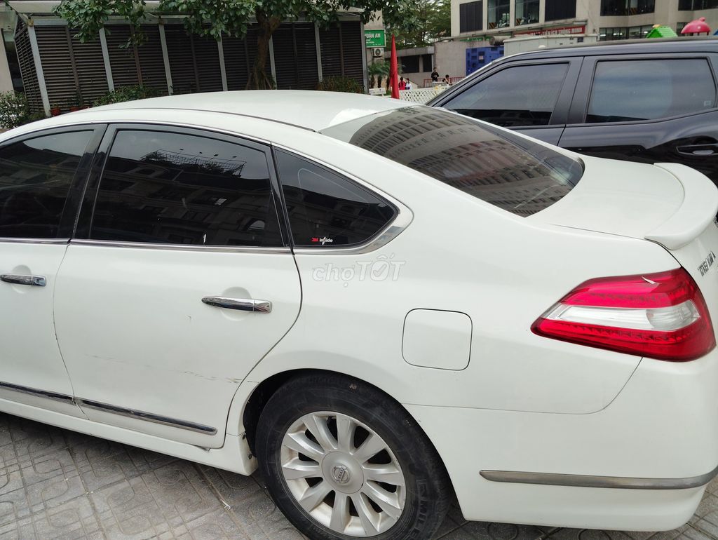 Nissan Teana 2011 2.0 AT - 130000 km. Mua bán Ô tô tại Quận Hà Đông Hà Nội được đăng bởi Thắng Nguyễn hình 3