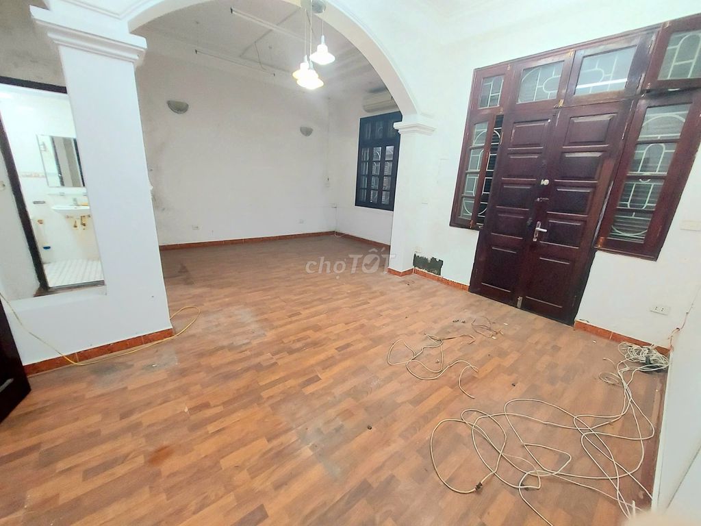 Аренда дома, Фыонг Май, Донгда, пл. 70м², фасад 6м, под разный бизнес