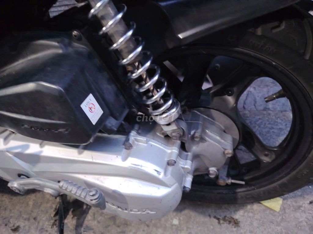Honda Airblade 2012, клювастый, красно-черный