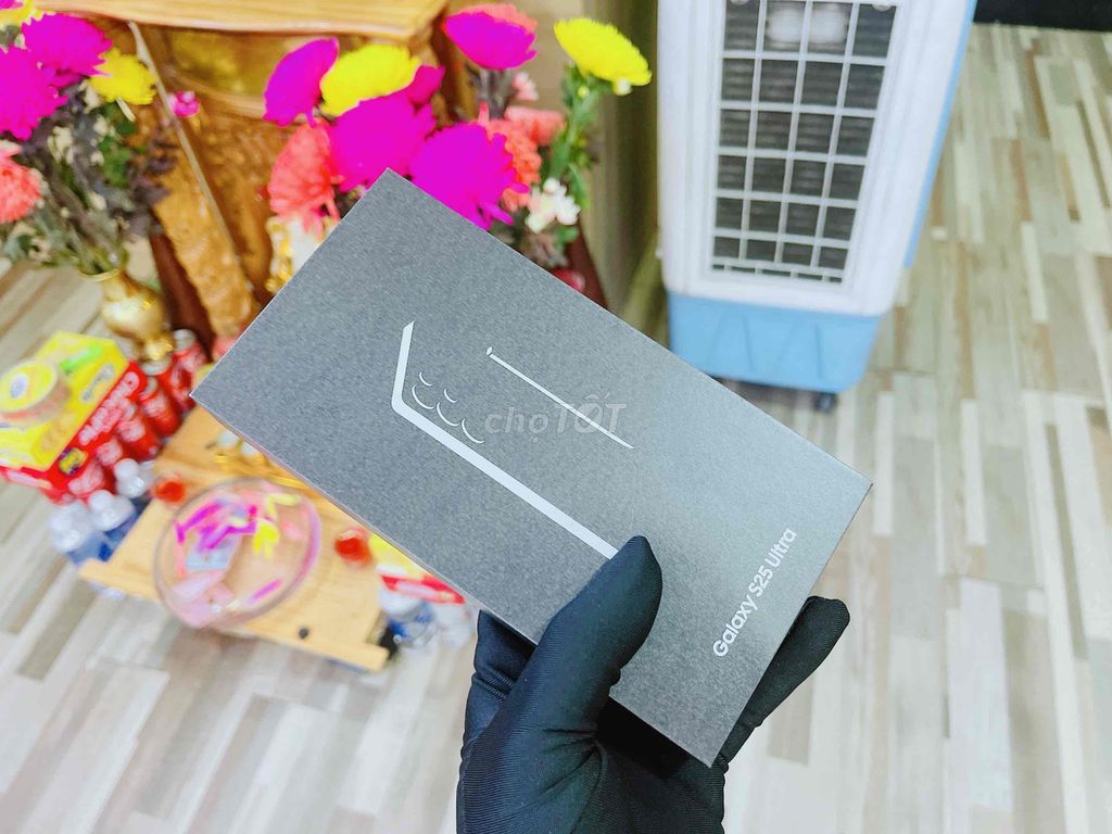 Samsung S25 Ultra 512G Xám titan new seal VN 100%. Mua bán Điện thoại tại Quận Hải Châu Đà Nẵng được đăng bởi TUẤN LUXURY MOBILE ĐÀ NẴNG hình 1