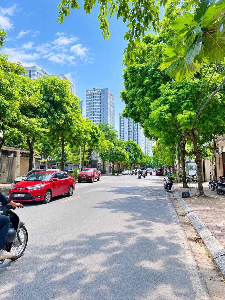 618M² LÔ GÓC – 2 NHÀ THÔNG NHAU – CHỈ 130 TRIỆU/THÁNG!