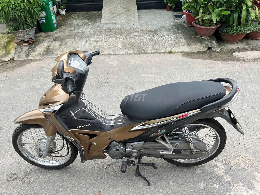 Honda Wave 2013 Коричневый, механическая КПП