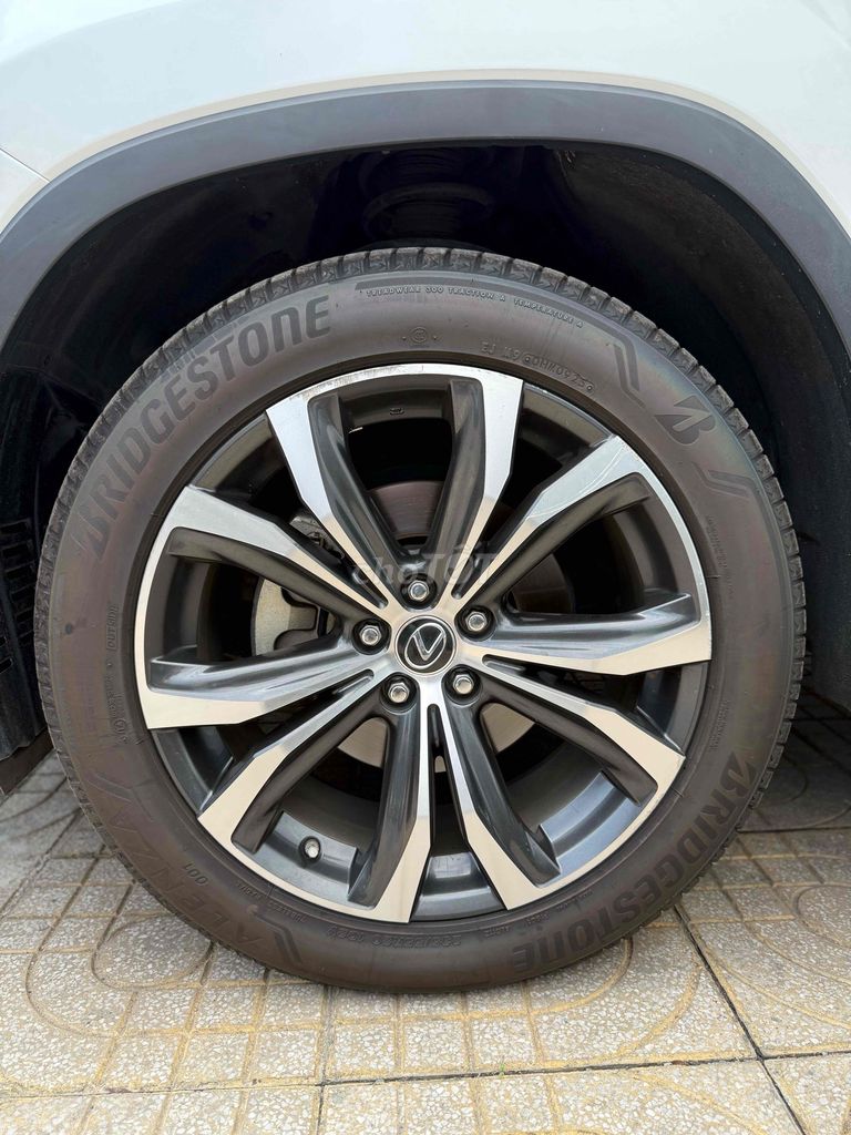 Lexus RX 2019 300 - 55000 km. Mua bán Ô tô tại Thành phố Thủ Đức Tp Hồ Chí Minh được đăng bởi Lê Nhường hình 15