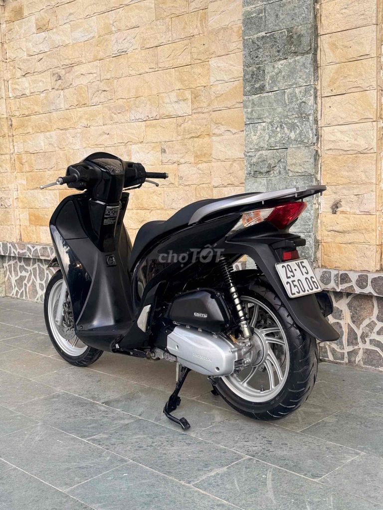 Honda SH125i 2015 родной двигатель в отличном состоянии 1 хозяин