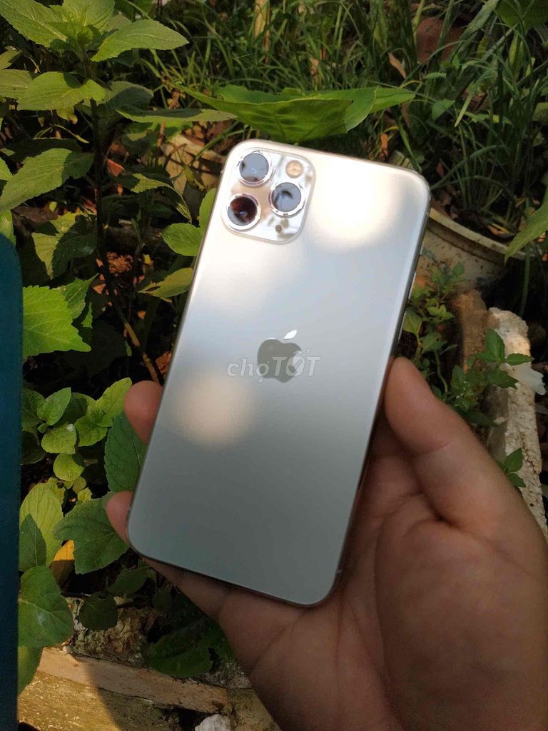 Apple iPhone 11 Pro 256GB Bạc Đã sử dụng. Mua bán Điện thoại tại Quận Ba Đình Hà Nội được đăng bởi Mạnh Kỳ hình 1