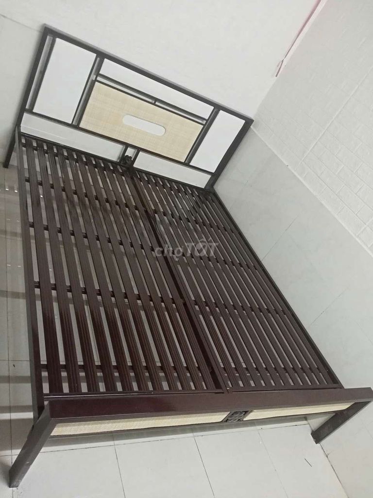 Ráp giường sắt 1m6 Điện Dương. Mua bán Giường, chăn ga gối nệm tại Quận Hải Châu Đà Nẵng được đăng bởi UY TÍN hình 1