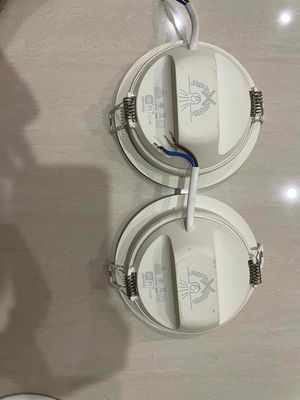 2 Đèn LED âm trần thông minh Philips WiZ Dowlight
