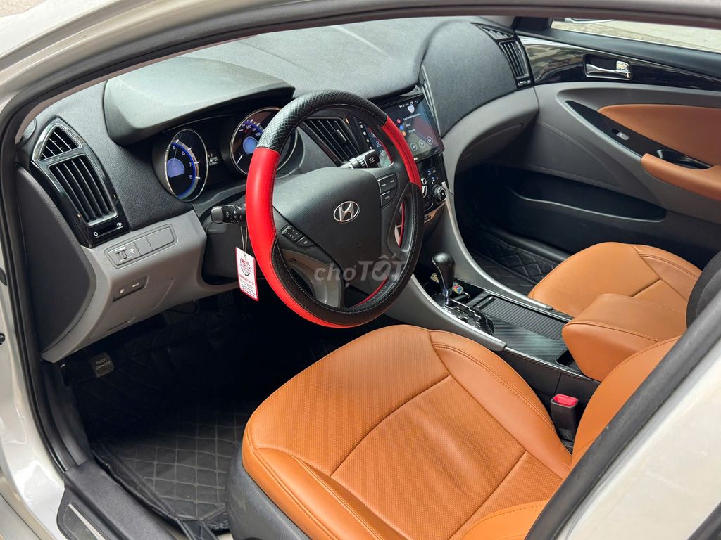 Hyundai Sonata 2012 2.0 AT - 68000 km cọp zin. Mua bán Ô tô tại Quận Gò Vấp Tp Hồ Chí Minh được đăng bởi Trần hình 6