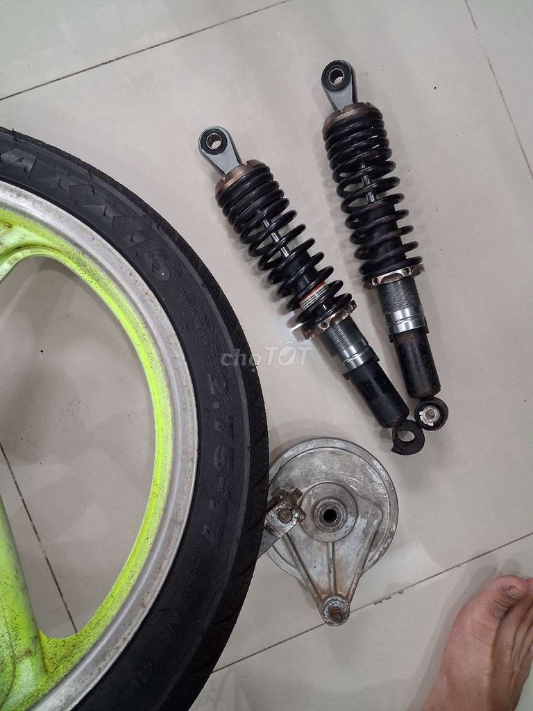 Bánh cặp mâm trước sau và cặp phuộc, dream wave... Mua bán Phụ tùng xe tại Quận 12 Tp Hồ Chí Minh được đăng bởi Phát Lộc 68 hình 3