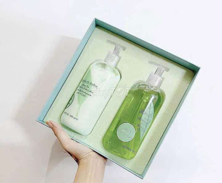 Set gel tắm, body lotion Elizabeth