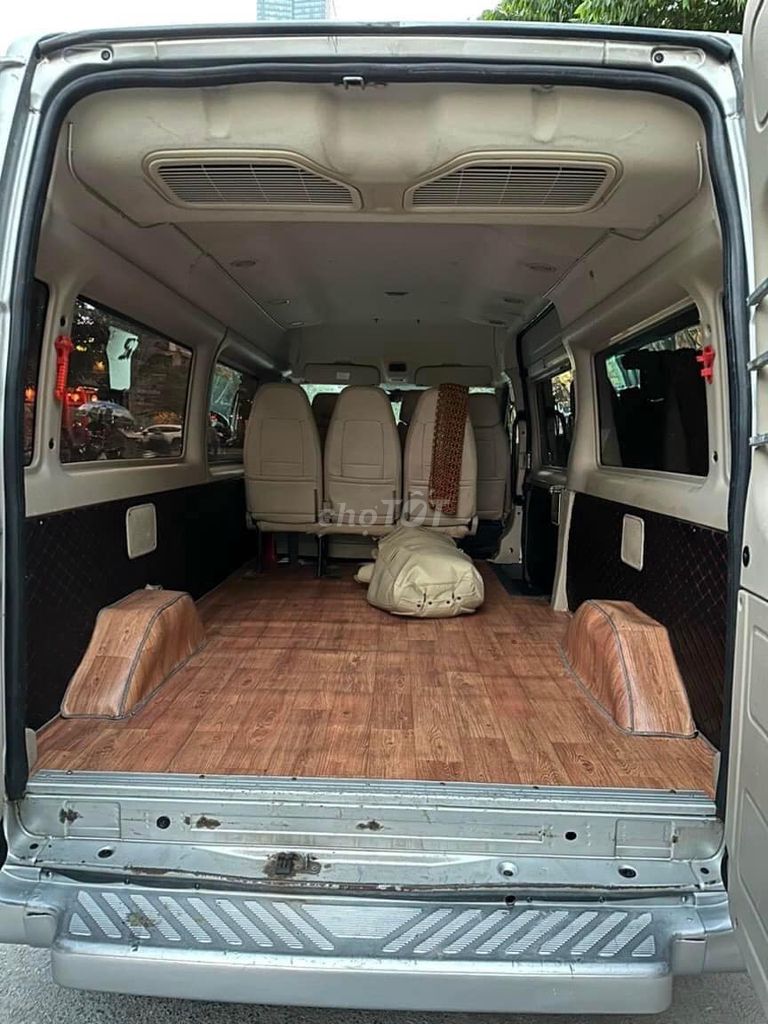 Ford Transit 2016 tải van 06 chỗ 940kg
