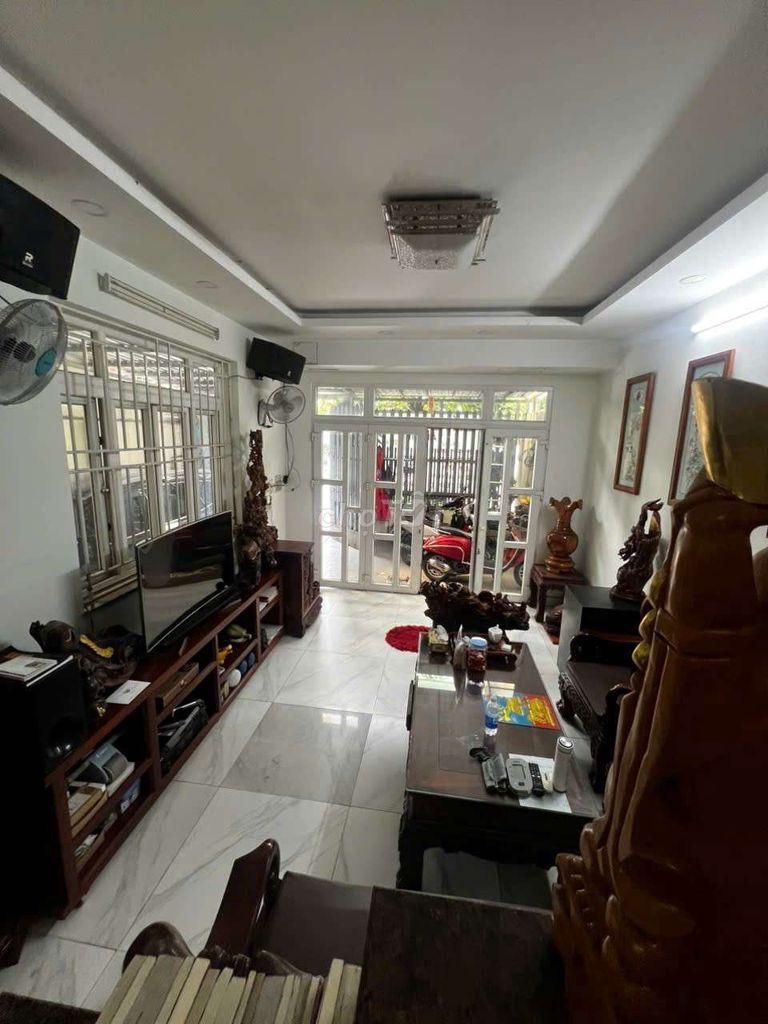 BT LIỀN KỀ VITRI ĐẸP KHU DÂN TRÍ CAO GẦN CV LỚN GIÁP GÒ VẤP 