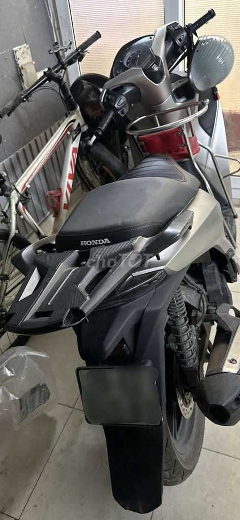 Honda SH Вьетнам 2017 Серебристый