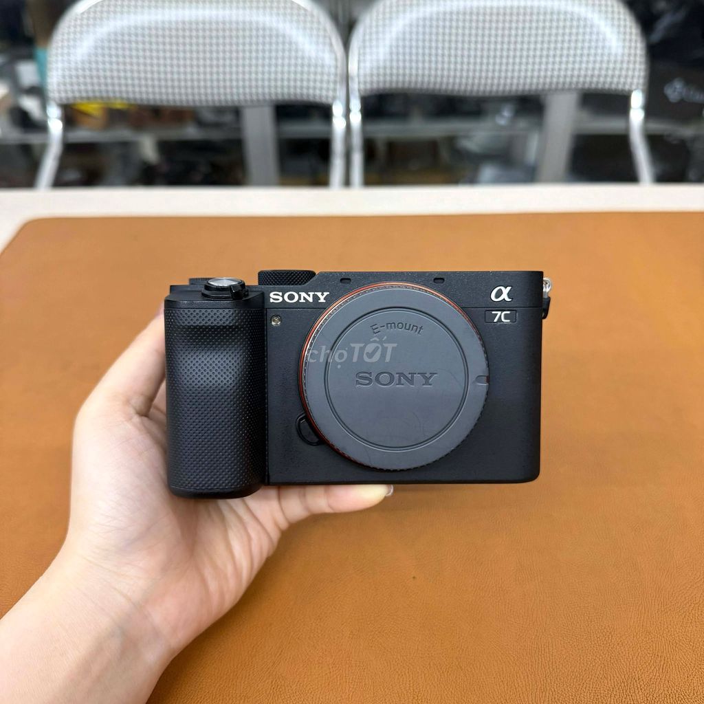 Sony A7C & 28-75 F2.8 & 90 F2.8 macro. Mua bán Máy ảnh, Máy quay tại Quận Hai Bà Trưng Hà Nội được đăng bởi Máy Ảnh Nguyễn Cường hình 1