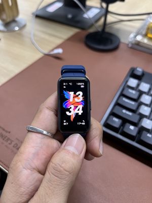 Vòng đeo tay thông minh Huawei Band 7