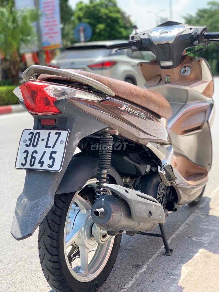 Bán xe SYM joyriader dán kín nylon bóc ra máy zin. Mua bán Xe máy tại Huyện Thanh Trì Hà Nội được đăng bởi xe máy chính hãng hình 2