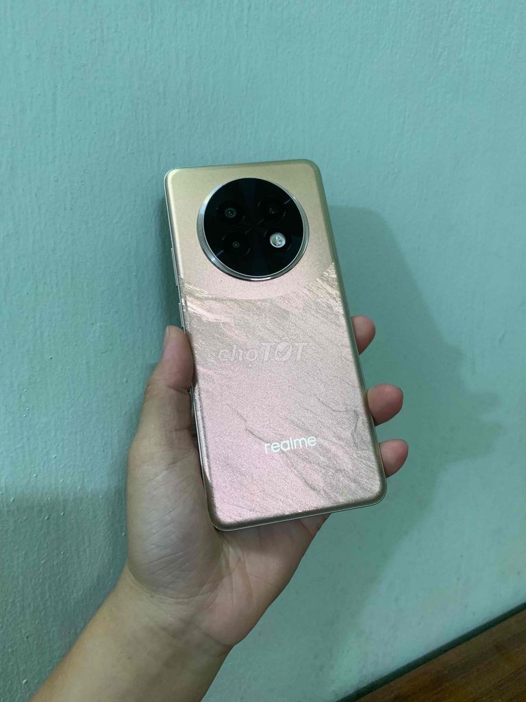 Realme 13+ 5G nguyên rin, mới 99% màn Oled 120Hz. Mua bán Điện thoại tại Quận Hải Châu Đà Nẵng được đăng bởi Hieu hình 1