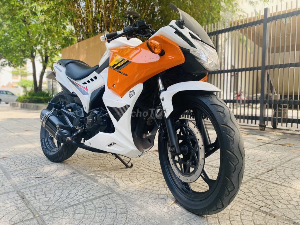 Xe máy màu Trắng Cam, chất liệu Kim loại Nhựa. Mua bán Xe máy tại Quận Nam Từ Liêm Hà Nội được đăng bởi MAI HÒA hình 6