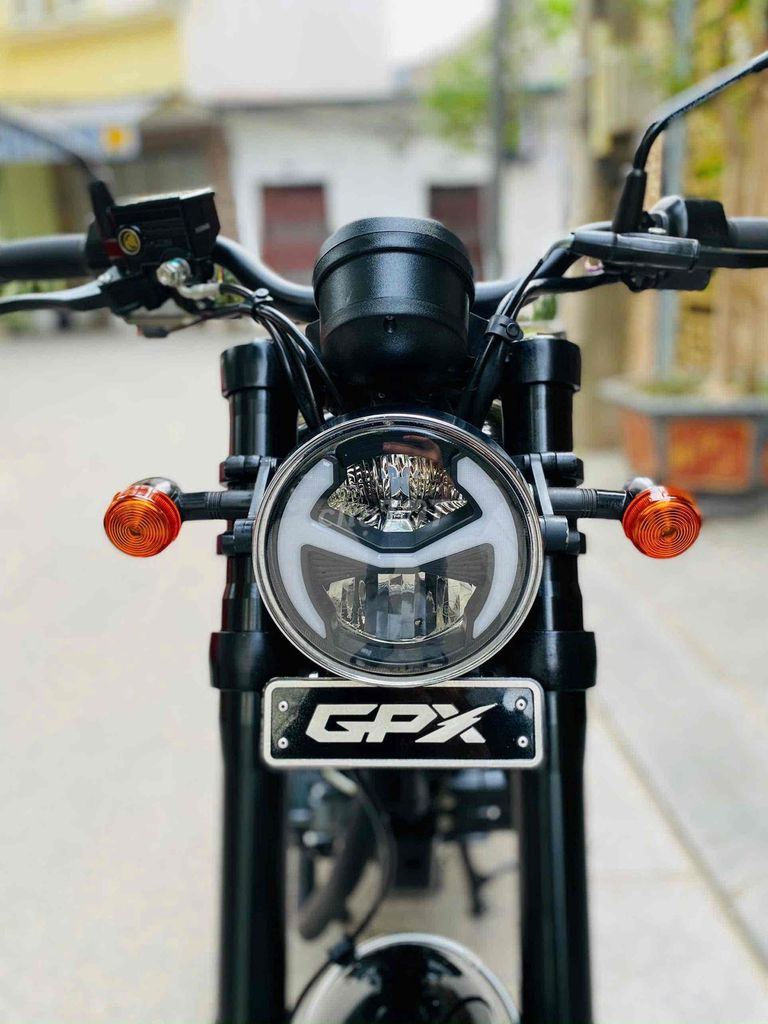 GPX LEGEND 150 FI Xe đời mới lướt đẹp keng moto. Mua bán Xe máy tại Quận Cầu Giấy Hà Nội được đăng bởi Tong motor xe may hình 4