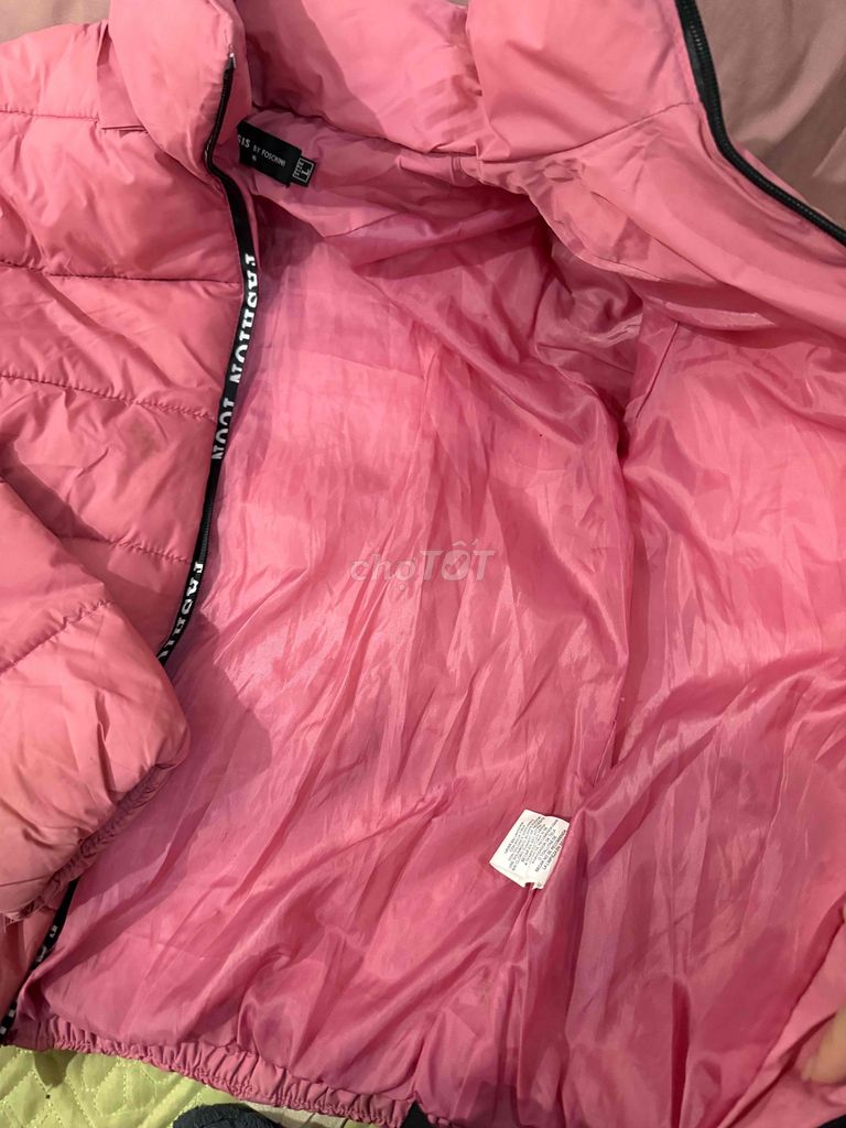 Áo phao nữ trẻ em hồng đã dùng. Mua bán Mẹ và bé tại Quận Thanh Xuân Hà Nội được đăng bởi Lê Khánh Linh hình 1