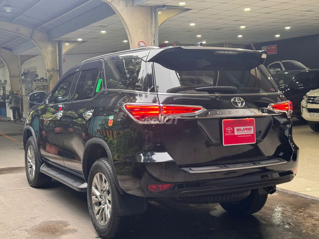 Fortuner 2.7V 4x2 AT 2024  - Đi Lướt 2.700 km. Mua bán Ô tô tại Huyện Hóc Môn Tp Hồ Chí Minh được đăng bởi Vũ Phong Toyota Sure Xe Cũ Chính Hãng hình 4
