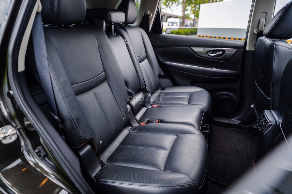 Nissan X trail 2019 V Series 2.0 SL Premium. Mua bán Ô tô tại Quận Cầu Giấy Hà Nội được đăng bởi Quân Q Auto hình 15