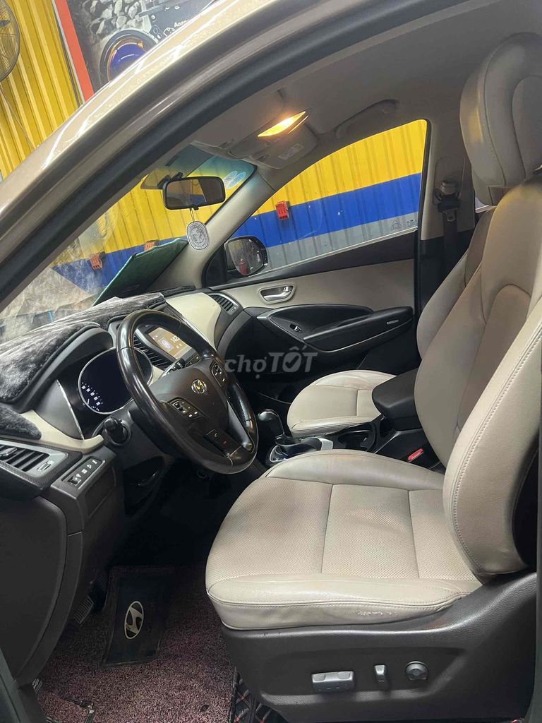 Hyundai Santa Fe 2017 2.4 AT 4 WD - 79000 km. Mua bán Ô tô tại Thành phố Thủ Đức Tp Hồ Chí Minh được đăng bởi THUONG TRAN hình 6