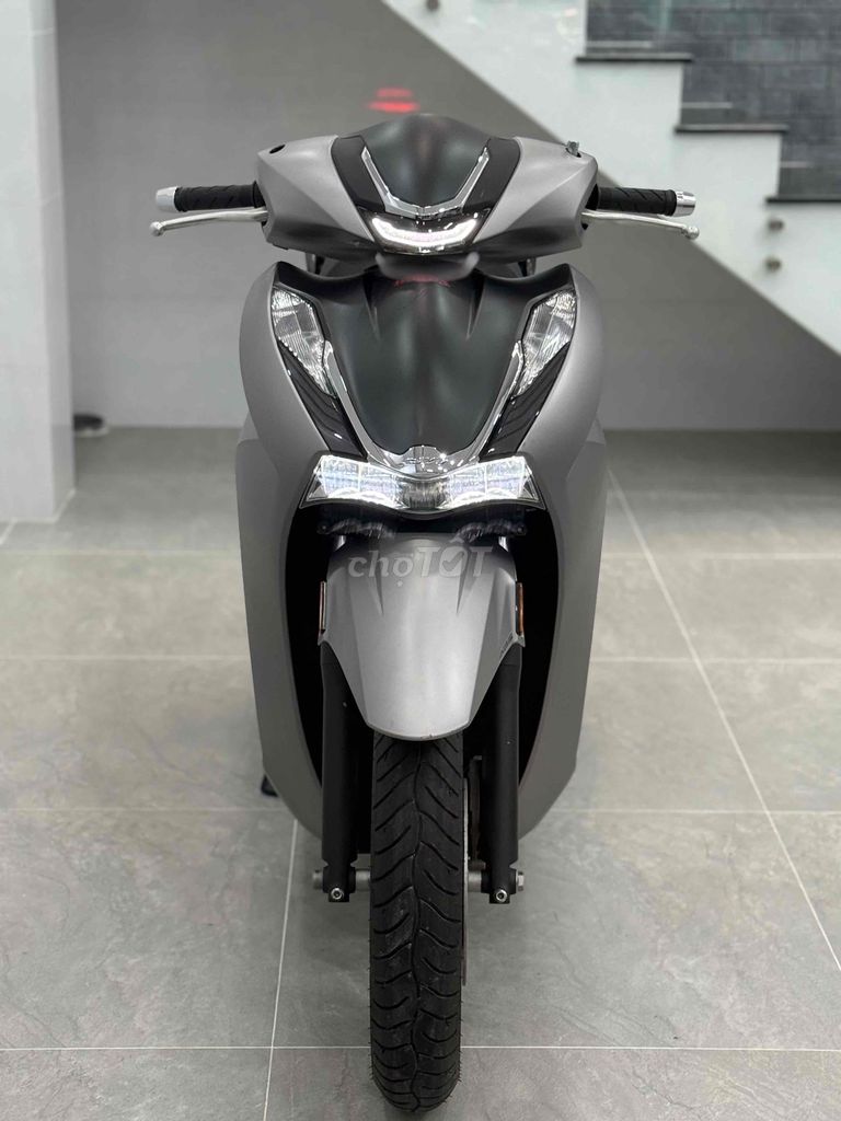 Sh350i 2023 xám bạc lướt 3000km. Mua bán Xe máy tại Quận Tân Bình Tp Hồ Chí Minh được đăng bởi Thang Nguyen hình 14