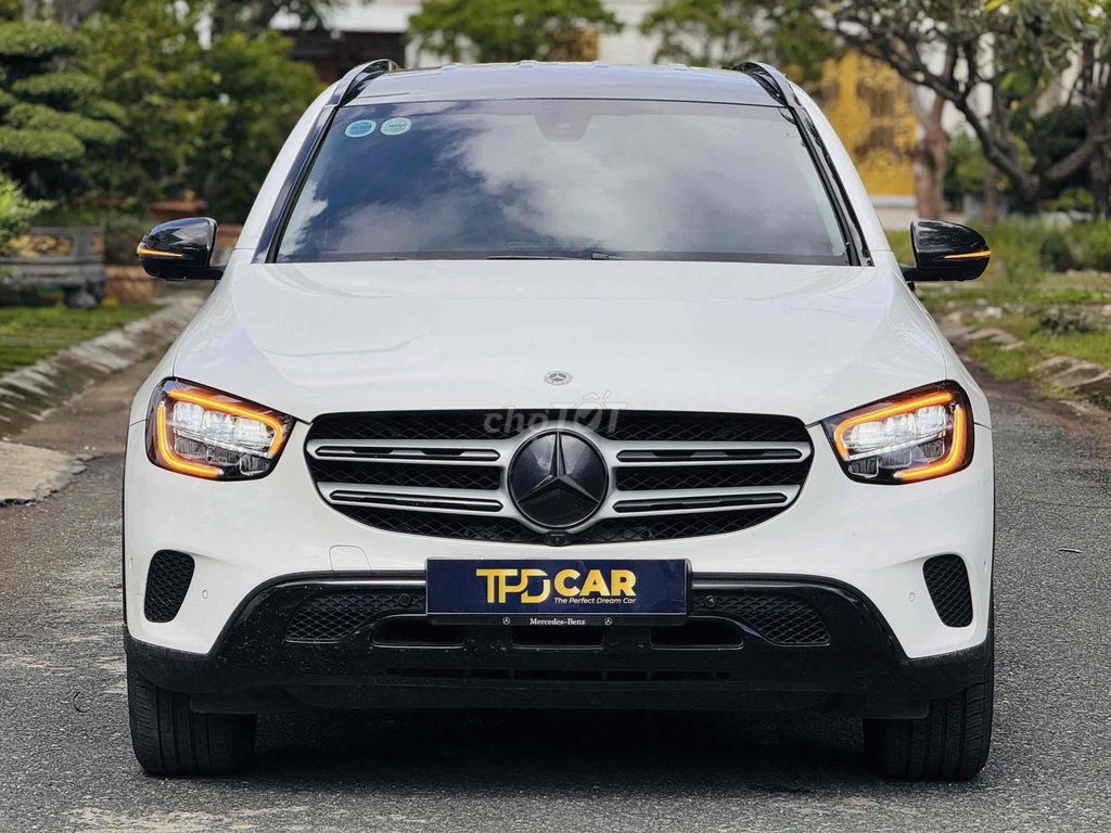 Mercedes GLC200 4Matic 2021 Trắng Kem. Mua bán Ô tô tại Quận Bình Tân Tp Hồ Chí Minh được đăng bởi Hoàng Thọ hình 1
