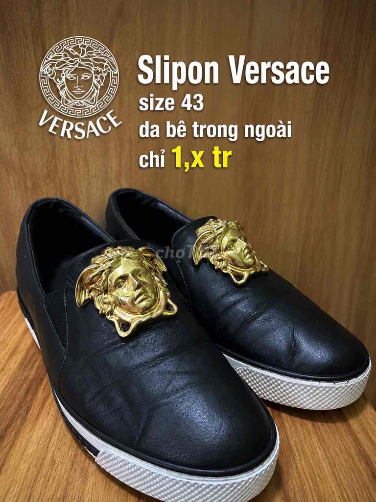 Giày Slip-on Versace Da bê Nam Đen Size 43. Mua bán Giày dép tại Quận Hai Bà Trưng Hà Nội được đăng bởi Nguyễn Thanh Tuấn hình 1