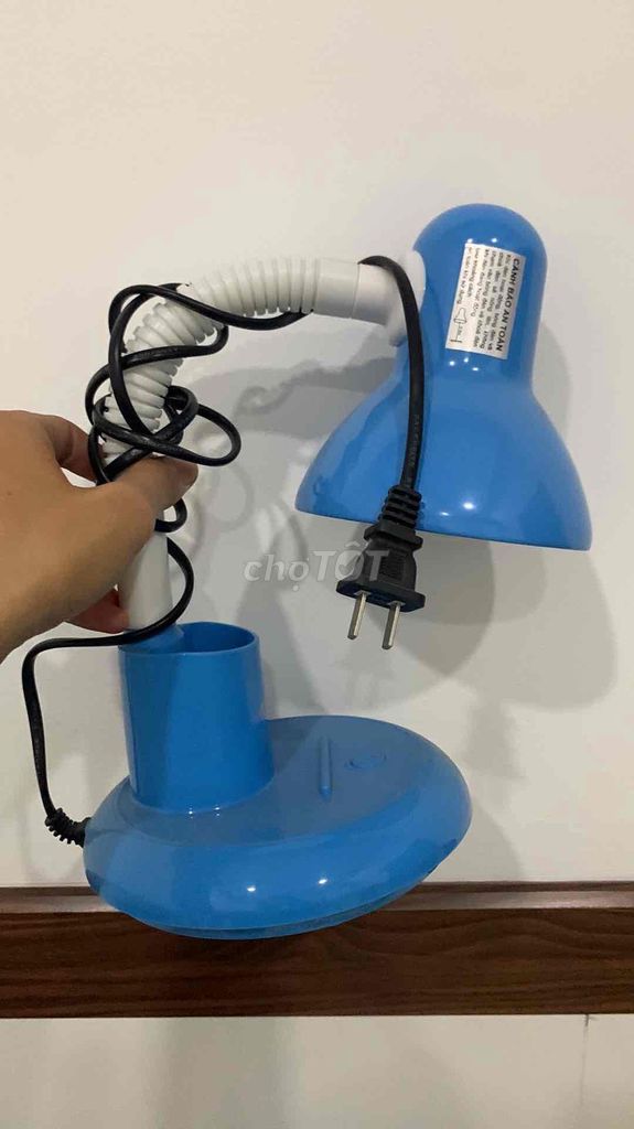 Đèn bàn LED MPE Xanh dương 40W 220V. Mua bán Đèn tại Quận Tân Phú Tp Hồ Chí Minh được đăng bởi Thanh Ly hình 1