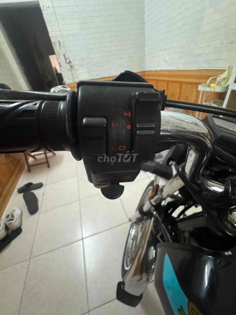 win100. Mua bán Xe máy tại Quận Long Biên Hà Nội được đăng bởi dương hình 3