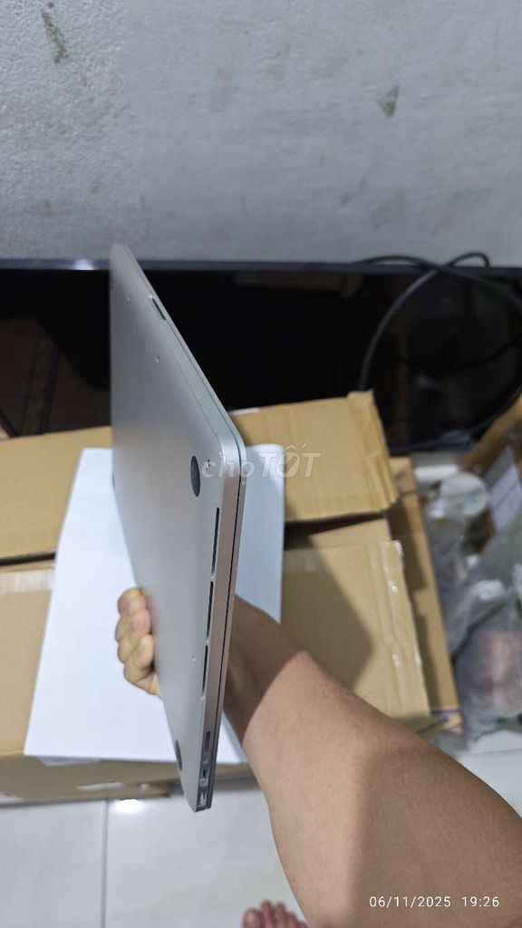Macbook pro retina mới 99%, sạc 19 lần. Mua bán Laptop tại Thành phố Thủ Đức Tp Hồ Chí Minh được đăng bởi Thành  hình 4