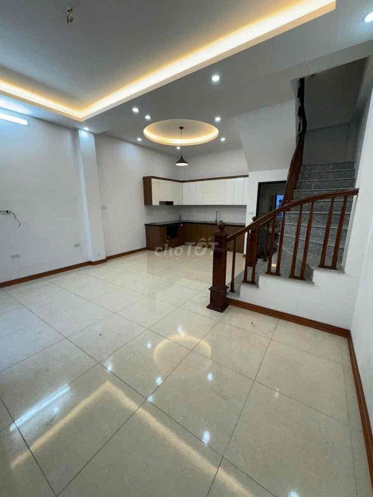 Nhà 4 Tầng 37m², 20m ra trục chính, Yên Nghĩa, Hà Đông giá 2,95 tỷ