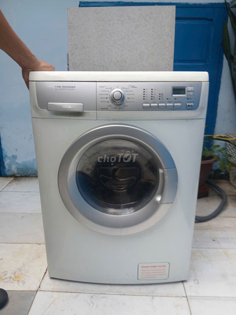 Máy giặt Electrolux EWW1273 7kg có Sấy - Trắng. Mua bán Máy giặt tại Quận Bình Thạnh Tp Hồ Chí Minh được đăng bởi Hoang hình 1