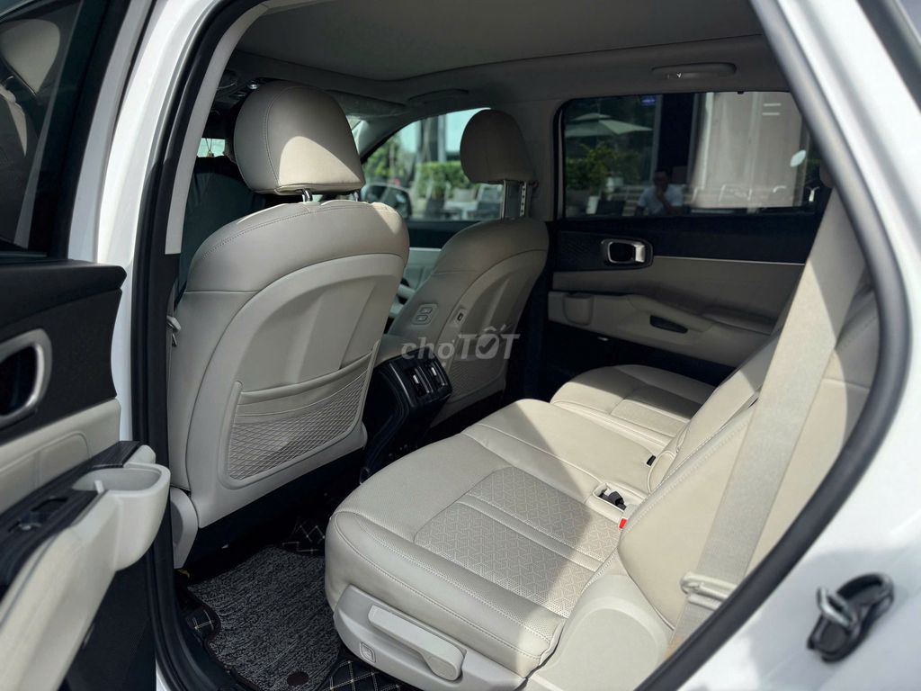Kia Sorento 2022 Signature 2.2 AT AWD 43000 km. Mua bán Ô tô tại Thành phố Thủ Đức Tp Hồ Chí Minh được đăng bởi Đức Tứ Bánh hình 17