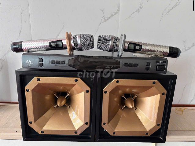 Micro không dây U-806 Đen, Bạc + cặp loa treble. Mua bán Tivi, Âm thanh tại Thành phố Buôn Ma Thuột Đắk Lắk được đăng bởi Việt Anh hình 1