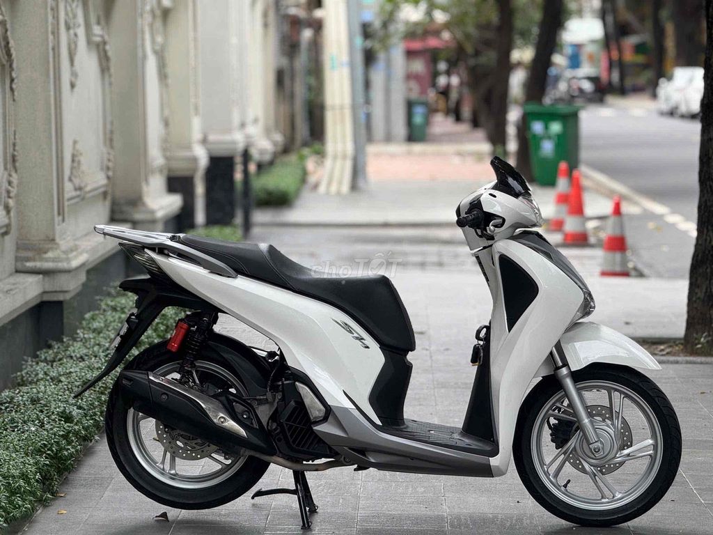 SH 150i 2019 TRẮNG BSTP. Mua bán Xe máy tại Thành phố Thủ Đức Tp Hồ Chí Minh được đăng bởi Vũ Vũ hình 10