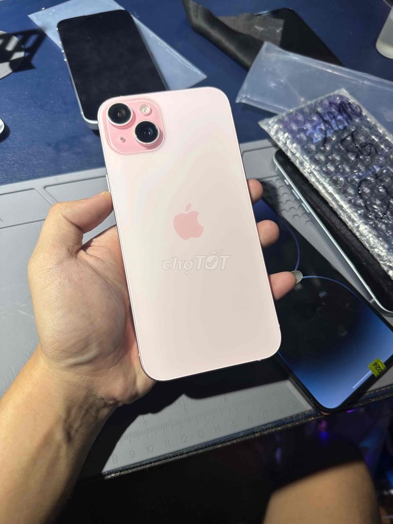 iphone 15plus 128gb hồng zin nguyên pin100% sạc it