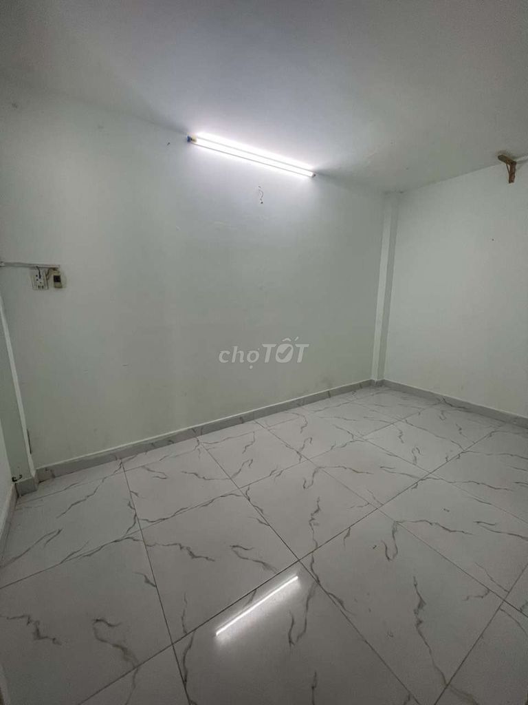 Nhà nguyên căn 4*19. Nhà 1 trệt 1 lầu 3 phòng ngủ 2 WC