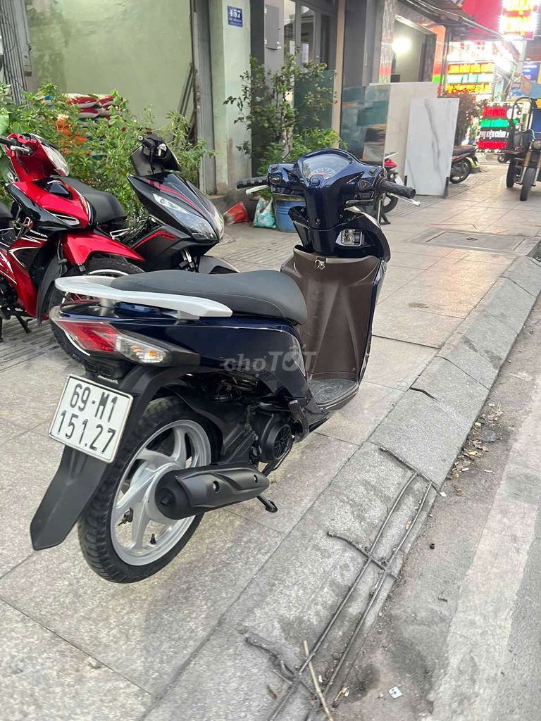 Honda vision 2018 mới 90% biển số 69. Mua bán Xe máy tại Quận Tân Phú Tp Hồ Chí Minh được đăng bởi Tuanduy hình 3